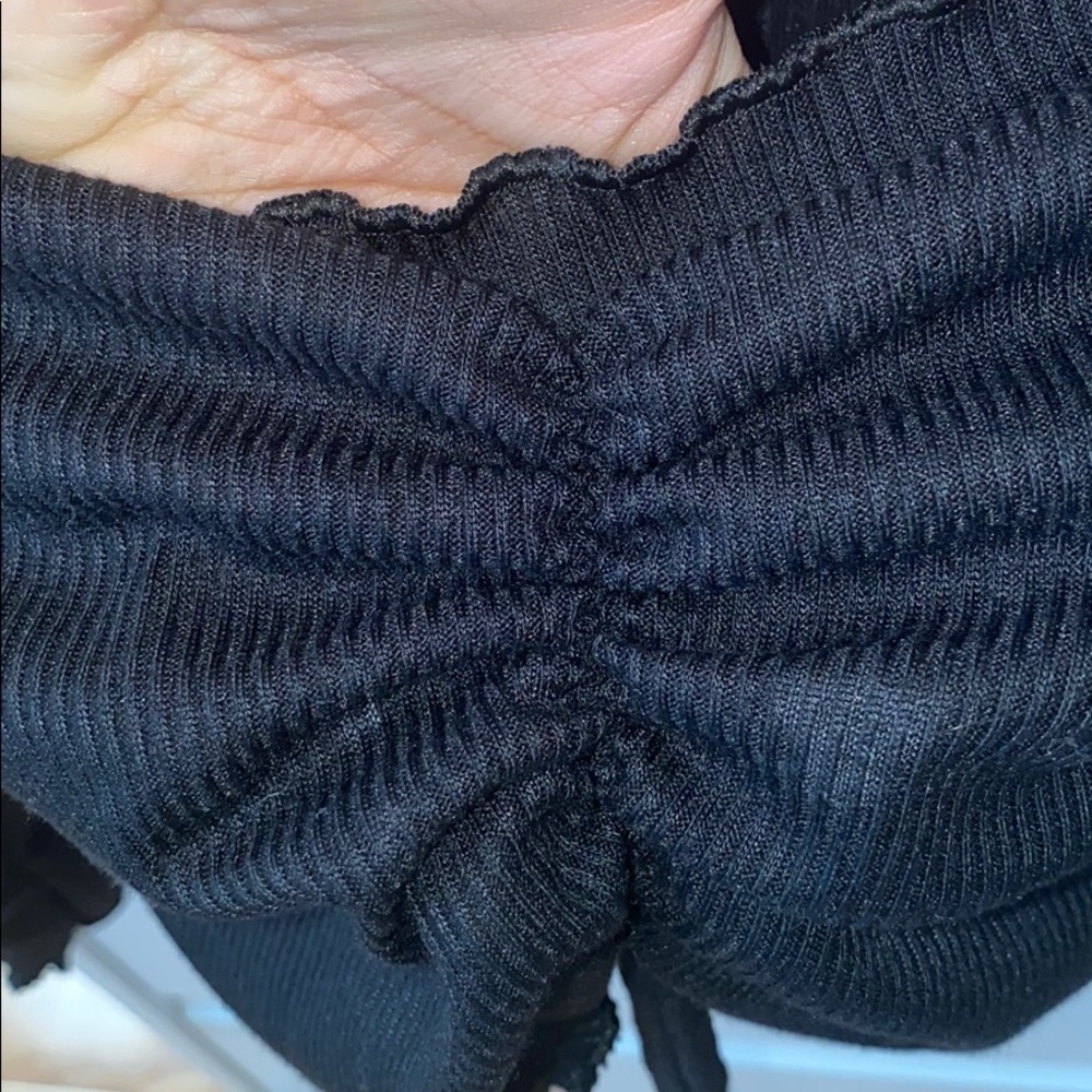 Drawstring black crop top - Picture 2 of 2